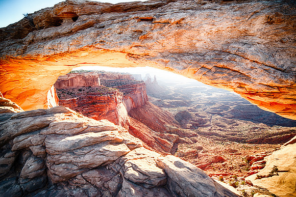 Through the Mesa Arch, by Dean Chiang, Xyclopx