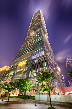 Taipei 101 at Night, by Dean Chiang, Xyclopx